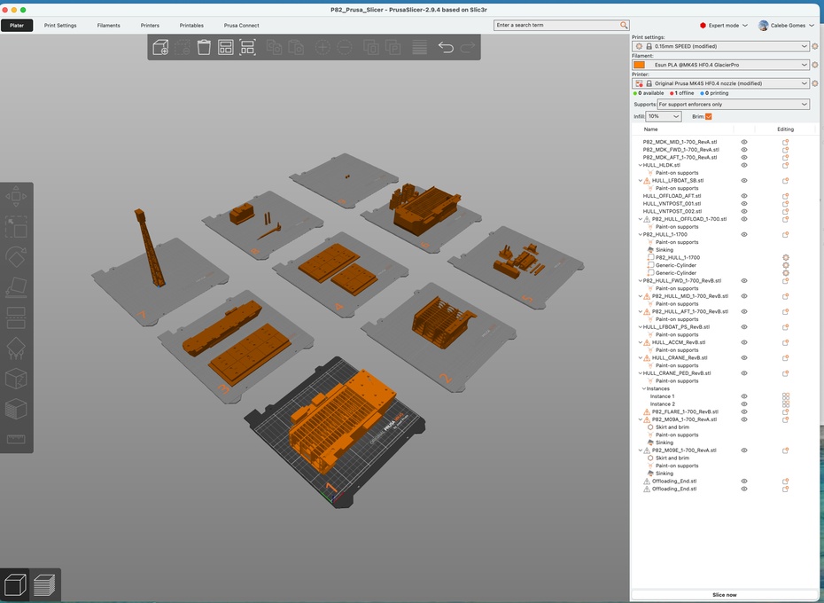 Usar o Slicer de preferencia
Aplicar escala de 142.86% em todos os eixos (X,Y e Z)  para imprimir na escala 1/700
Usar configurações de acordo com a impressora e marca de filamento escolhida
Imprimir as partes nas cores de preferencia