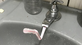 Para escovar os dentes