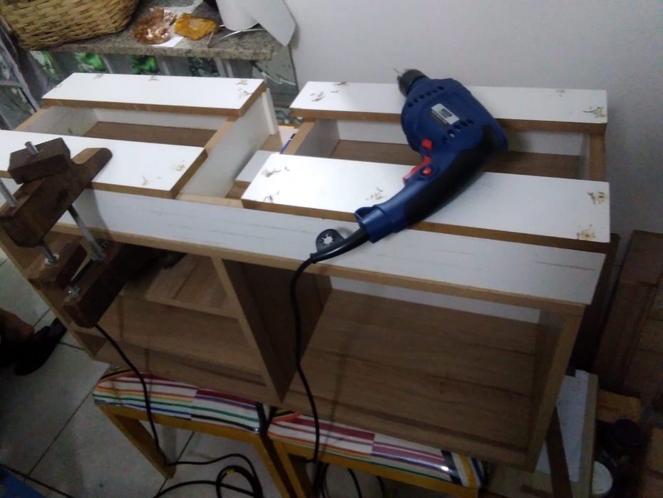 Marcenaria de apartamento em plena atividade