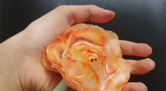 Flores de papel lindas e perfumadas