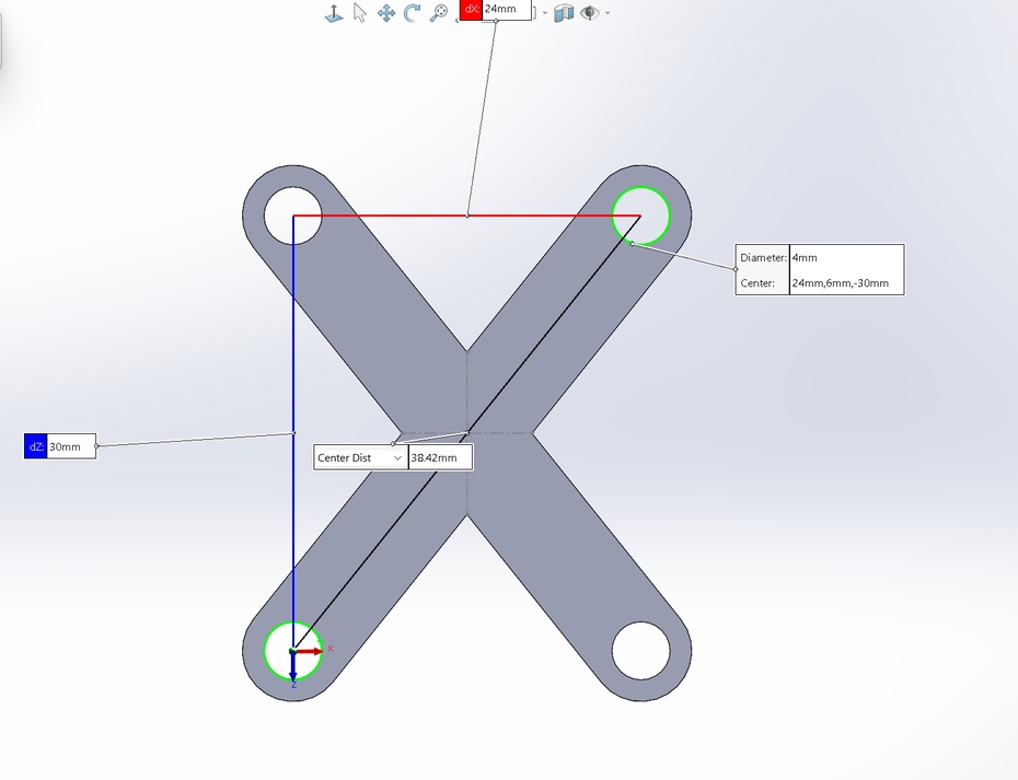 Modelagem dos Espaçadores
Nessa etapa, utilizou-se como modelo uma peça feita pelo professor e o grupo modificou-a para adequar-se ao projeto proposto. A peça consiste na sobreposição de 2 unidades da ferramenta "Straight Slot", medindo 38,42mm de comprimento, 7mm de largura e 3mm de espessura. Os furos em formato de circunferências, que medem 4mm de diâmetro e apresentam uma distância de 3,5mm considerando o centro em relação ao arco formado pela ferramenta "Straight Slot", entre 2 "Straight Slot" distintos apresentam uma distância horizontal de 24mm, considerando seus centros. Recomenda-se, primeiro, utilizar a ferramenta "Straight Slot", confirmar todas as medidas, usar a opção "extrude" e, depois, inserir as circunferências para os furos.