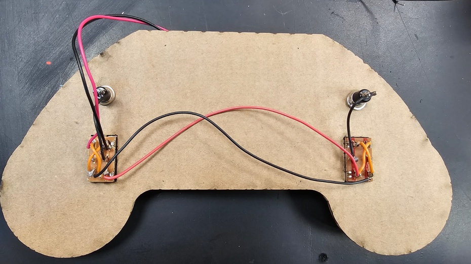 Solde o fio vermelho no terminal 1 e o fio preto no terminal 2.