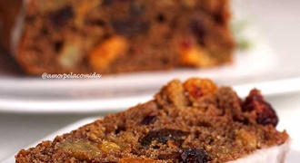 Bolo de frutas sem trigo